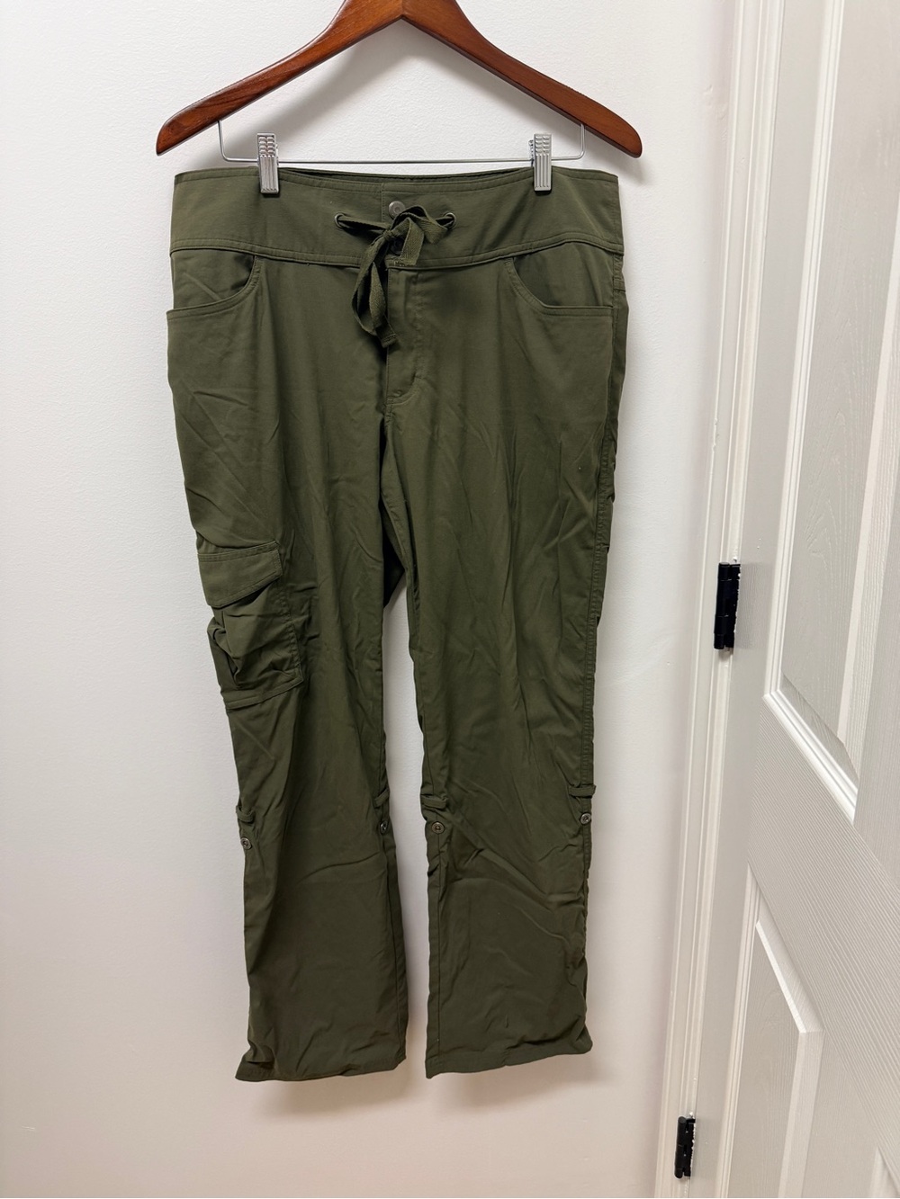 Columbia Olive Green Drawstring Hiking Pants